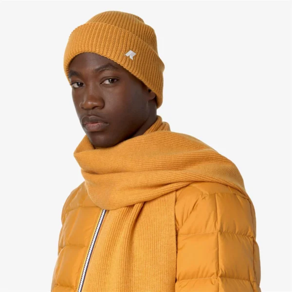 bonnet kway jaune mannequin