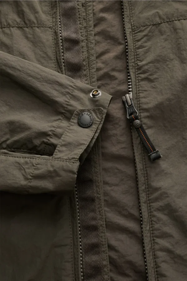 ZYKUNYa0Yz06QxHj7820_060649_1060_parajumpers