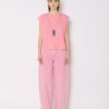 telavida-t-shirt-rose-avec-collier-en-perles-amovible-mannequin-guinement-berenice